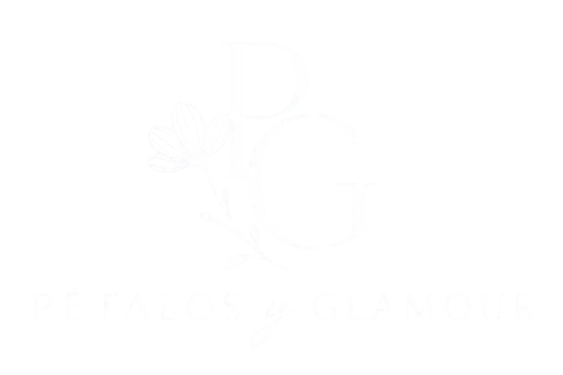 Logotipo Petalos y Glamour en blanco con flor elegante artesanal